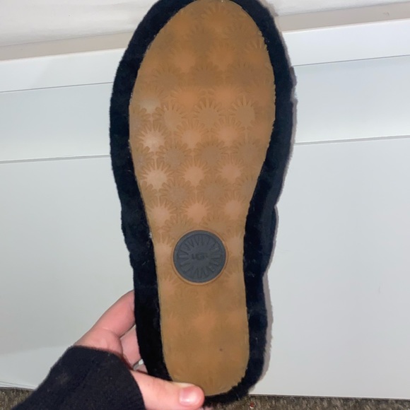 UGG fuzzy slipper slides - Picture 5 of 5